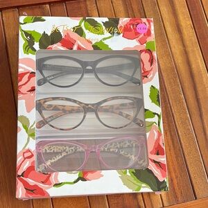 Betsey Johnson Readers
